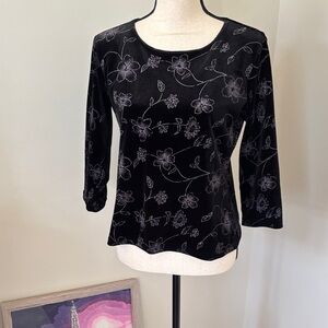 Chic Black Floral Velvet Blouse